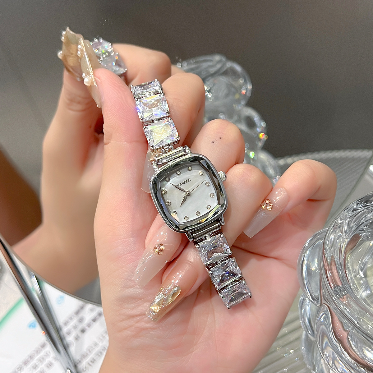 2025 High-end Women Watch Diam - Lux Watch recension och pris