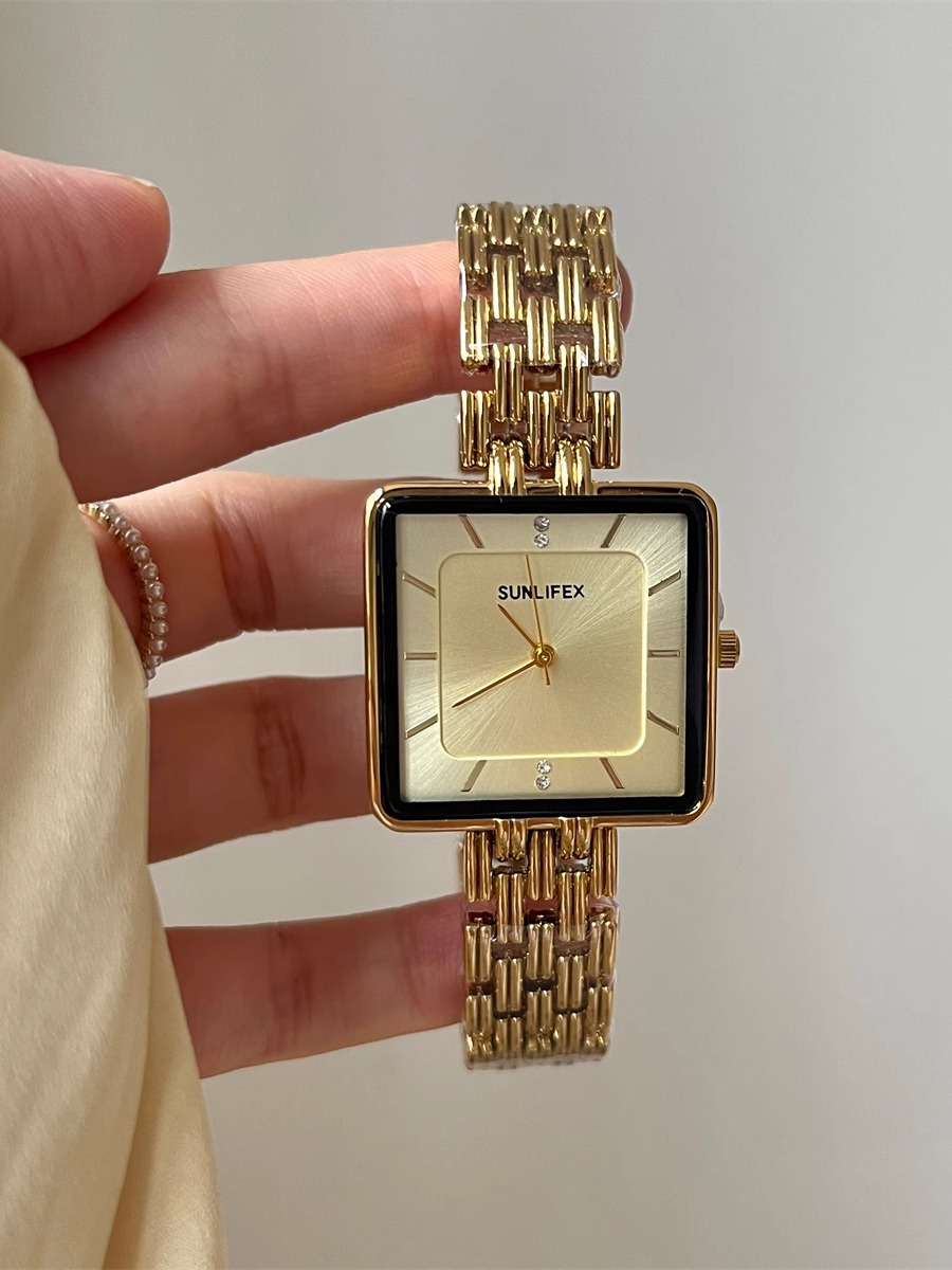 Retro Hong Kong style large di - Luxury Watch In Hong Kong recension och pris