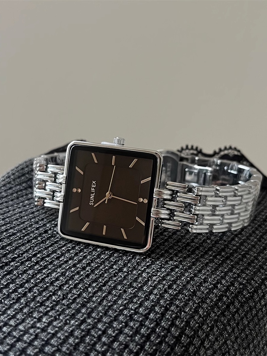 Retro Hong Kong style large di - Luxury Watch In Hong Kong recension och pris